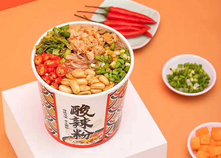 【品質(zhì)之選】桶裝泡面封口包裝生產(chǎn)線：攜手陳村、楊掌柜、金華、顧大嫂、統(tǒng)一，共鑄食品包裝新篇章